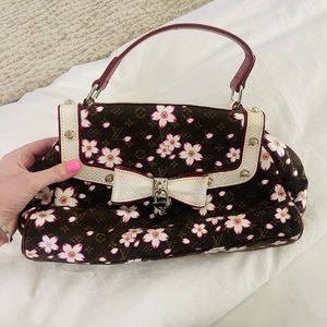 Brown and Tan Checkered Purse with Bow